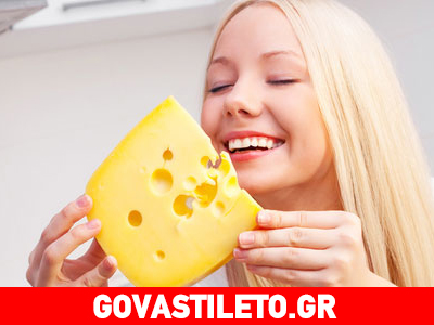 Οι πέντε τροφές που θα σου χαρίσουν λευκότερα δόντια